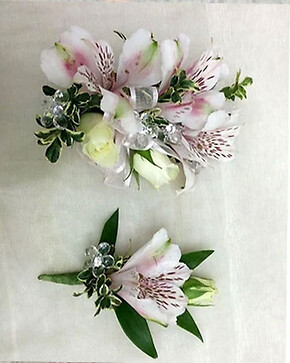 Corsages And Boutonnieres